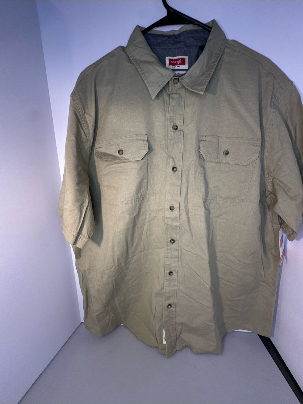 Wrangler Short Sleeve Button-Down Shirt in beige